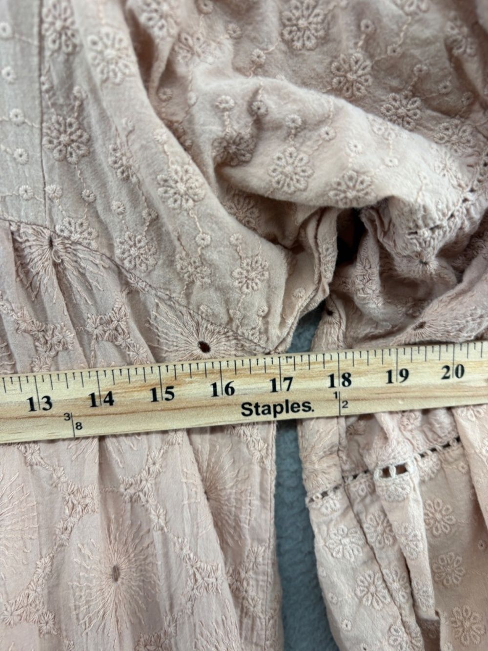 ASOS DESIGN Blush Embroidered Eyelet Tiered Midi Dress Sz 6 - Picture 8 of 10